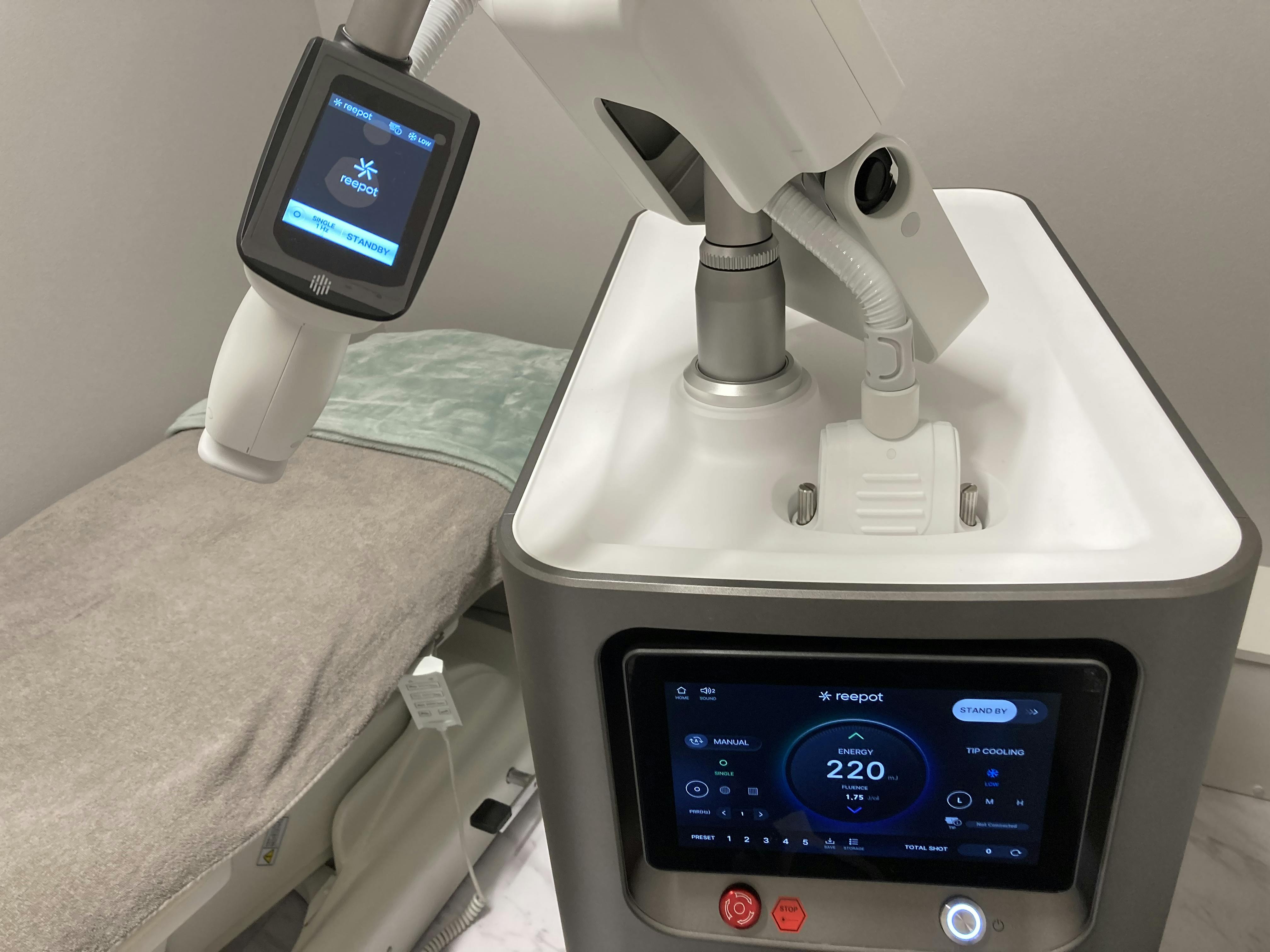 GRACY TOKYO CLINIC リポットレーザーの写真