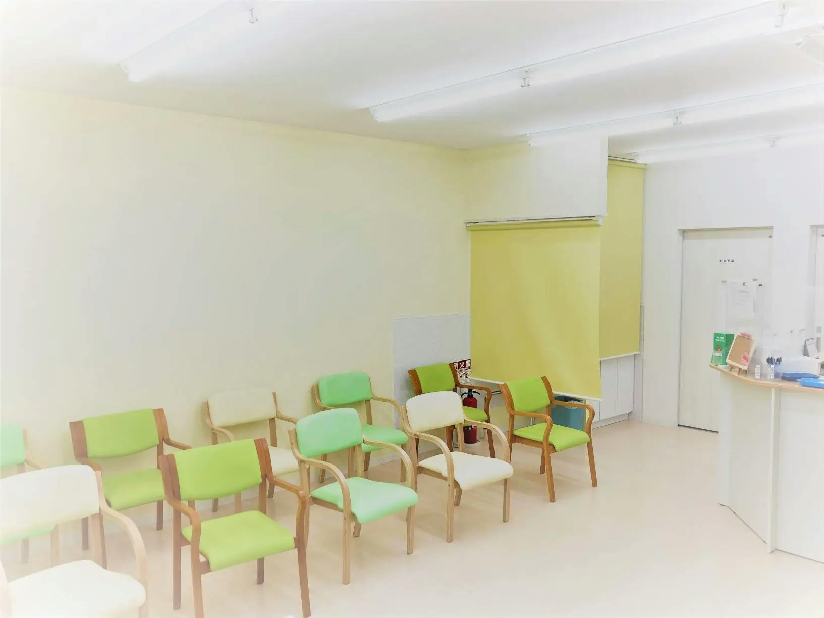 リボン・クリニック待合室