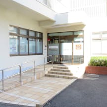 とみたまさこレディースクリニック入口