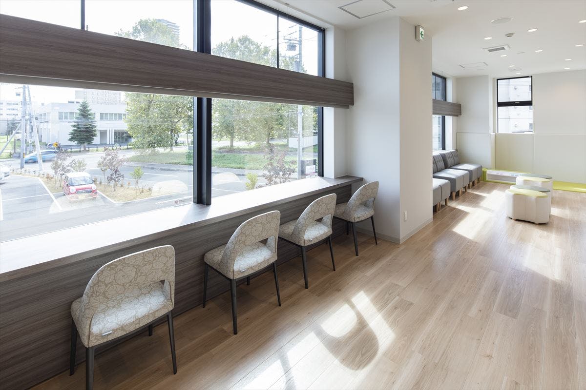 ことに皮フ科クリニック待合室