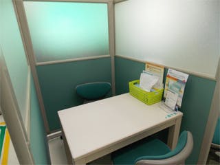 カズ皮フ科医院カウンセリングルーム