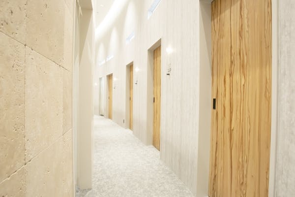 レヴィオスメンズクリニック(ReVIOS MEN'S CLINIC)廊下