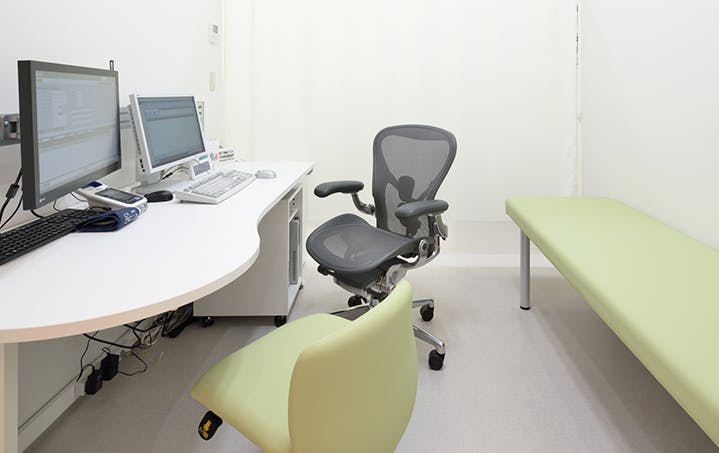 新川崎むらせ内科循環器内科診察室