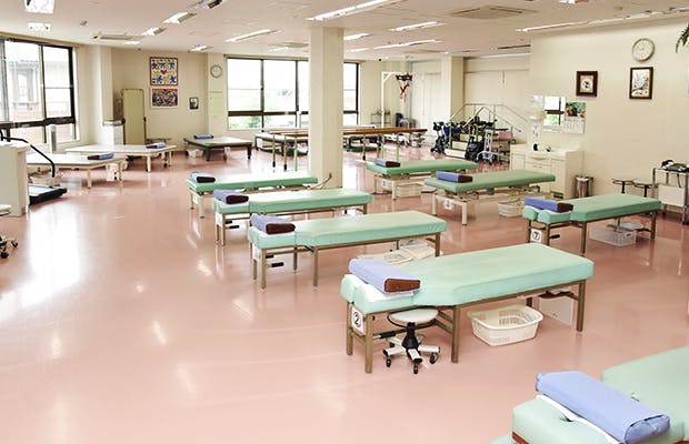 冨栄一 冨 栄一 医師｜経歴(口コミ・評判)｜とみ歯科クリニック｜キレイレポ