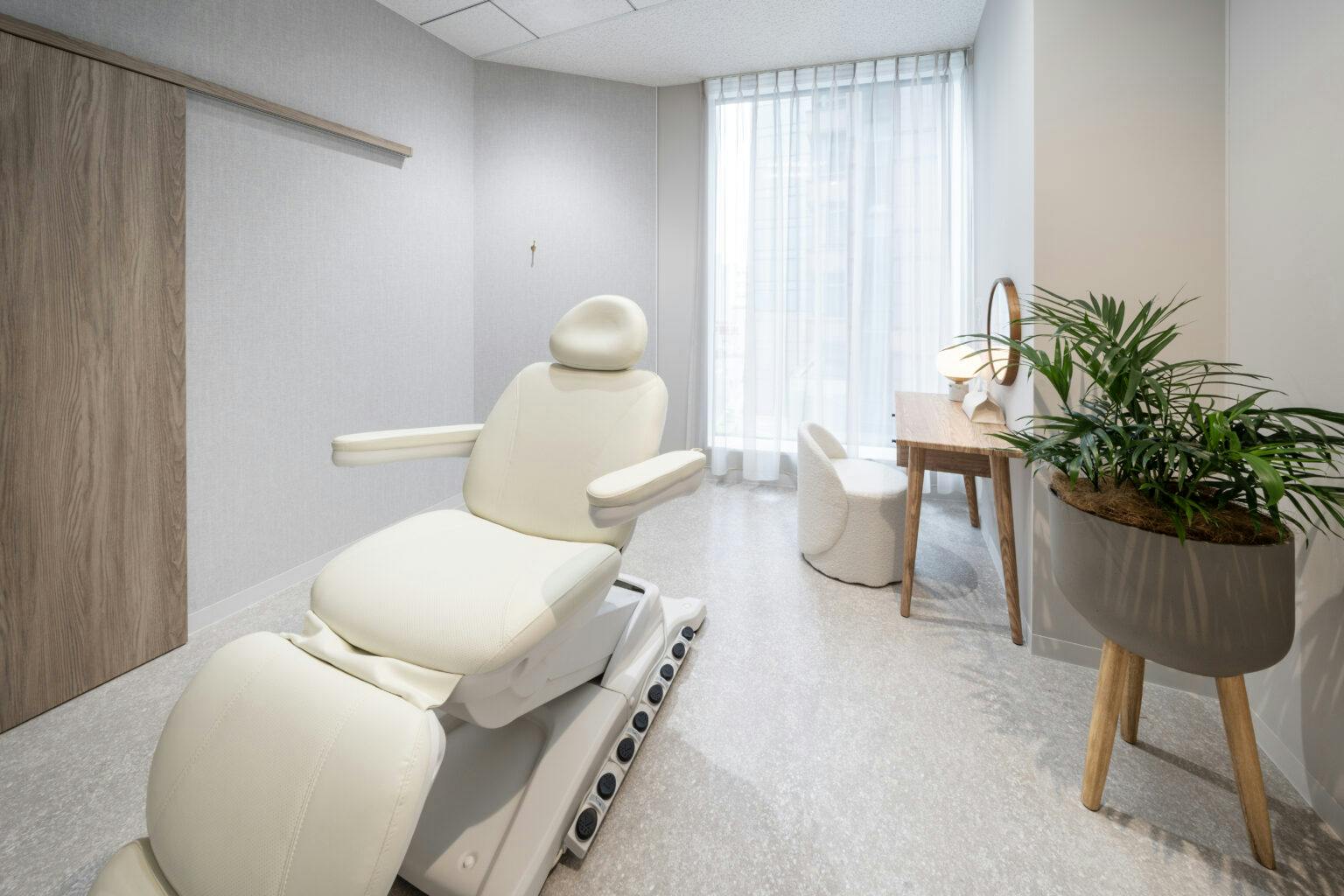 リアスクリニック 名古屋院施術室