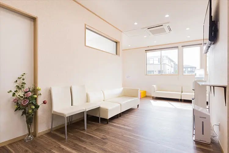 高谷秀雄歯科クリニック待合室