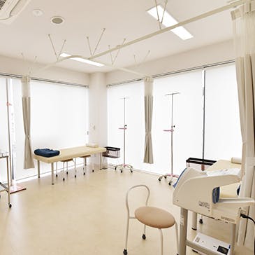 晴クリニック処置室