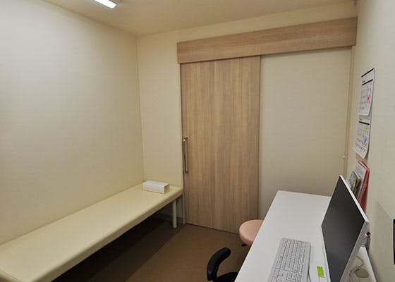 十条さくら皮膚科診察室