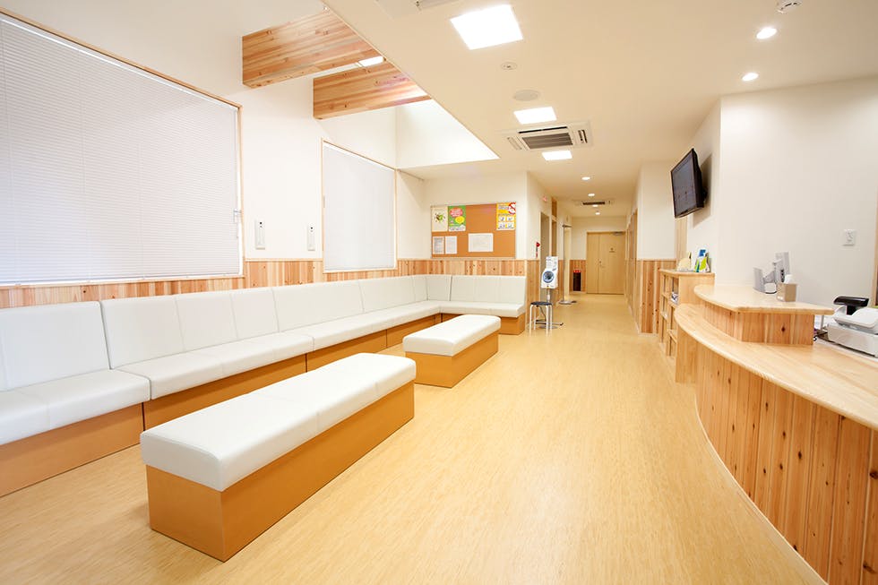 上越妙高駅前みやざわクリニック待合室
