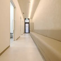 桑園駅前皮膚科スキンケアクリニック待合室