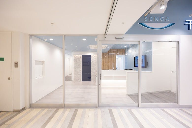 千賀デンタルクリニック 名古屋パルコ医院のサムネイル