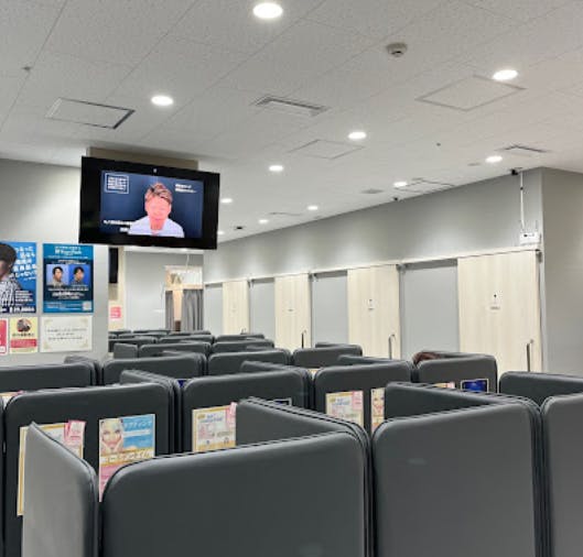 湘南美容クリニック 名古屋駅本院待合室