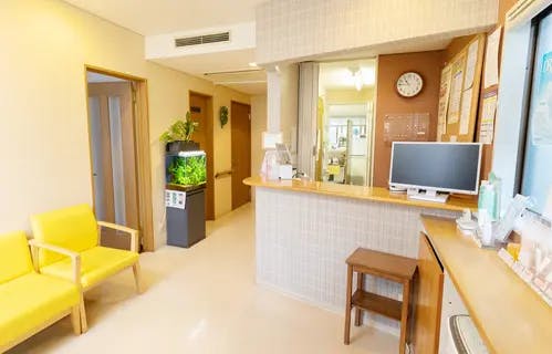 やじま皮膚科受付