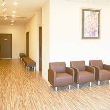 初石皮膚科クリニック待合室