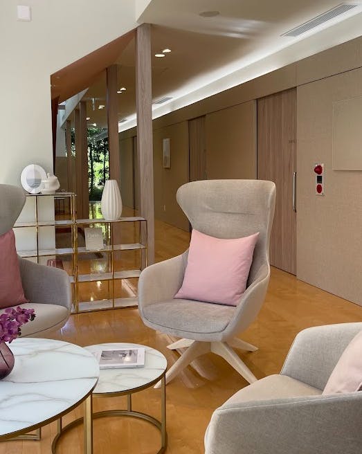 The Natural Beauty Clinic(ザナチュラルビューティクリニック)  奈良学園前待合室