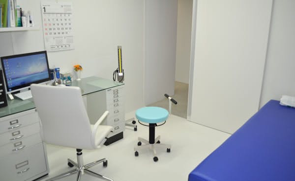 神宮前クリニック診察室