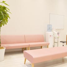 かつしかキュアクリニック待合室