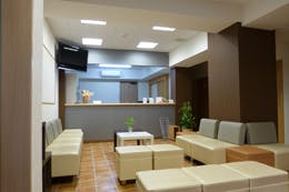 はすね駅西口内科待合室