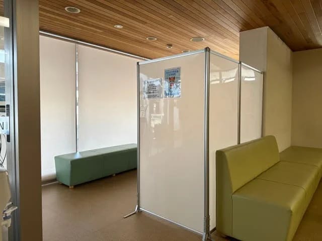 七草ファミリークリニック待合室