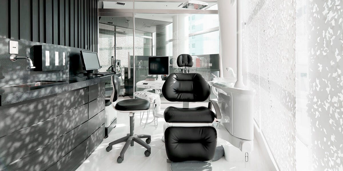 クオーツホワイトデンタルクリニック診察室