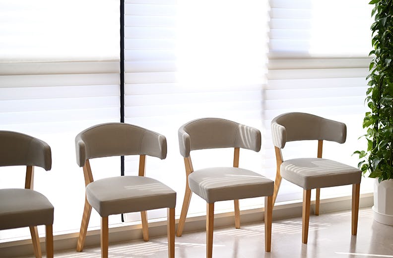 浅草泌尿器科クリニック待合室