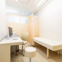 稲田堤ひふ科クリニック診察室