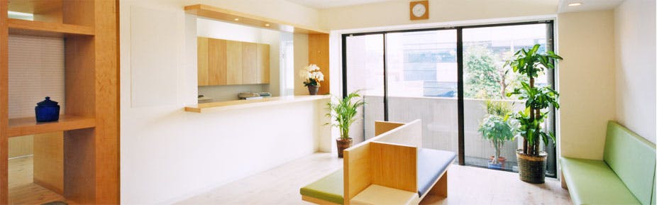 早川皮フ科クリニック受付待合室