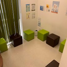 錦糸町レーザークリニック待合室