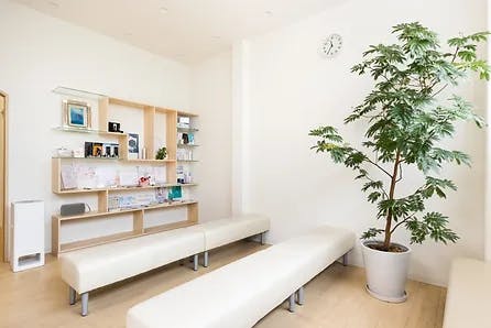 茅ヶ崎ママクリニック(CHIGASAKI mama CLINIC)待合室