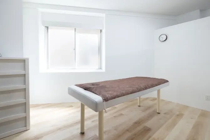 メンズエミナル 千葉院処置室