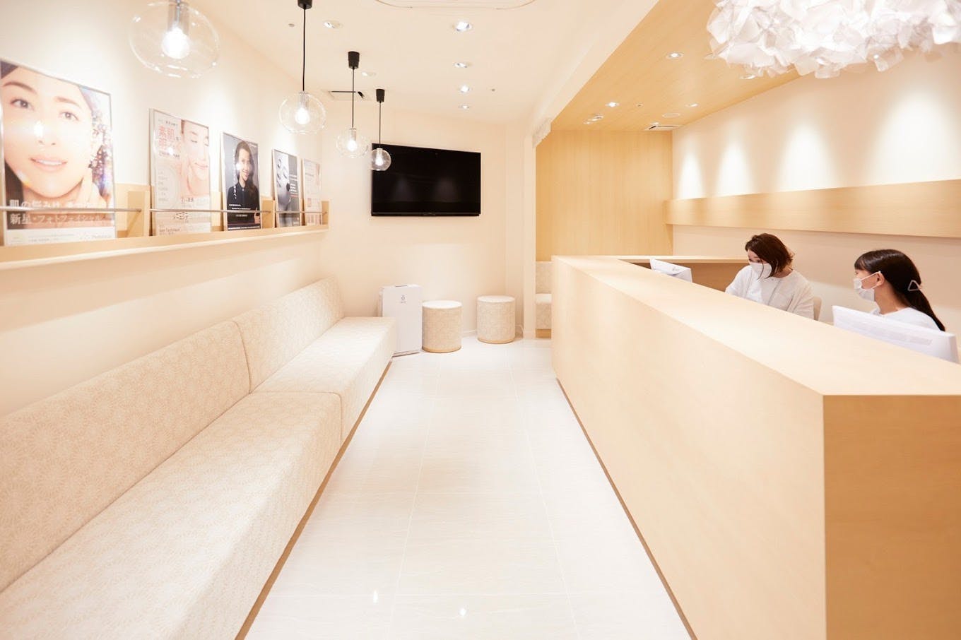 吹田駅前スキンクリニック待合