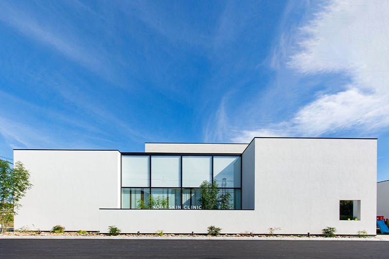 のみ皮膚科クリニック外観