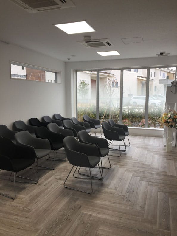 つくばすずらん皮膚科クリニック待合室