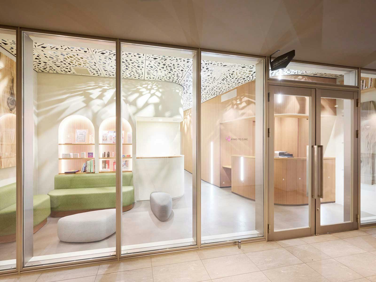 あやこいとうクリニックエントランス