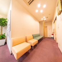 公園の街クリニック待合室