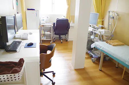 名南ファミリークリニック処置室