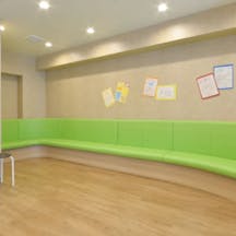 はなふさ皮膚科 国分寺院待合室