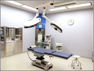 あきやまクリニック手術室