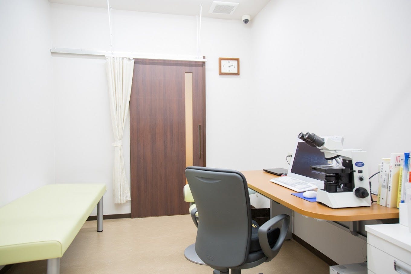 あゆみ皮フ科クリニック診察室
