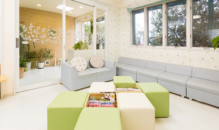 ホワイトレディースクリニック(WHITE LADIES CLINIC)待合室