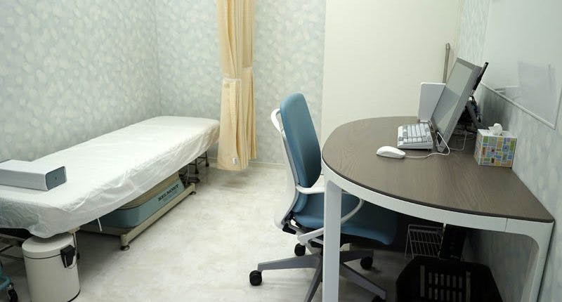 くりはら内科・皮膚科クリニック診察室