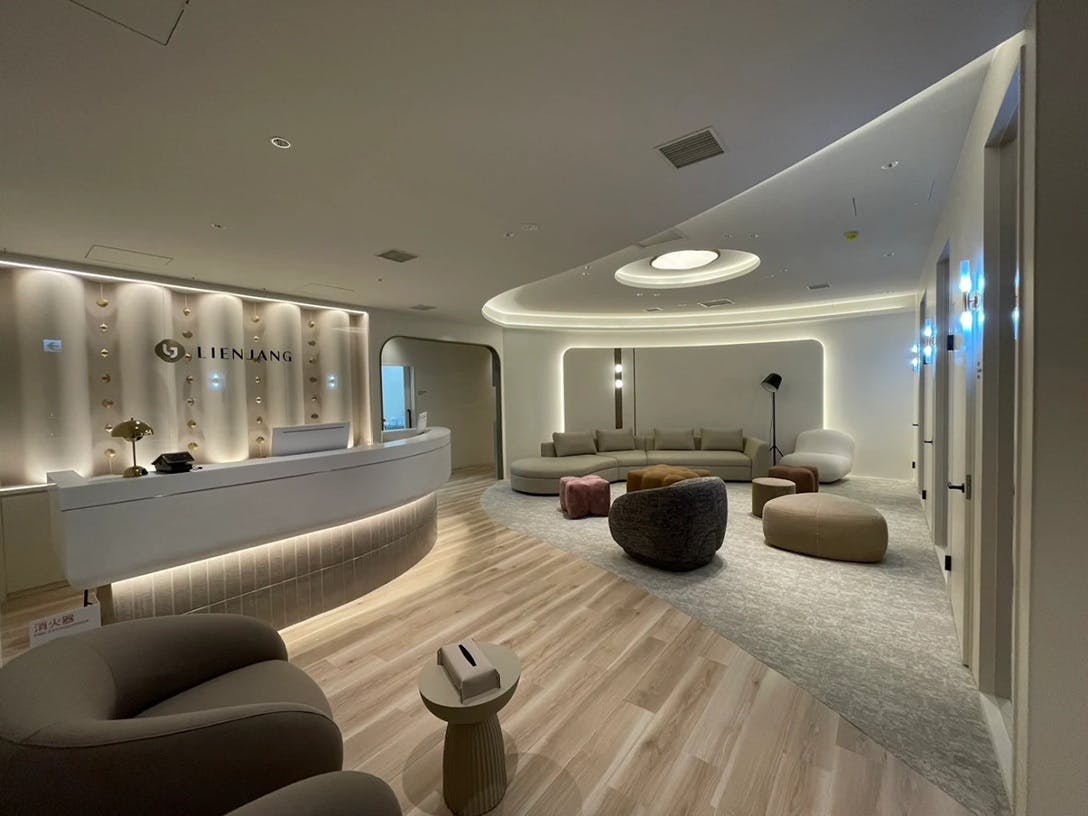 リエンジャン美容クリニック 新宿院受付