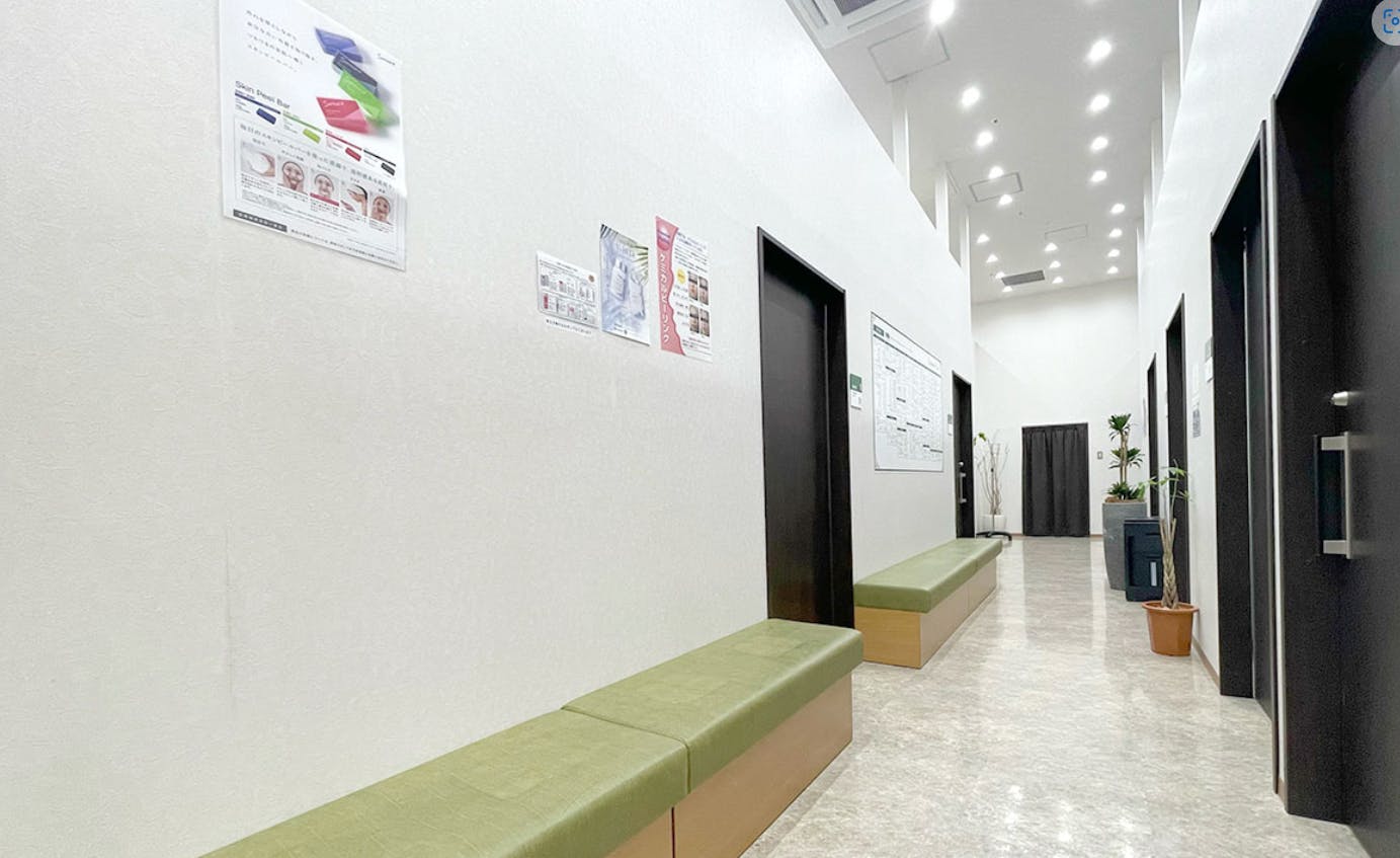 よつば会クリニック 守口・大日院診察室前