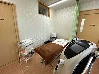 吉見皮フ科施術室