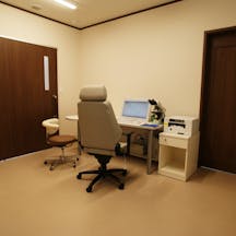 せきのした皮フ科診察室