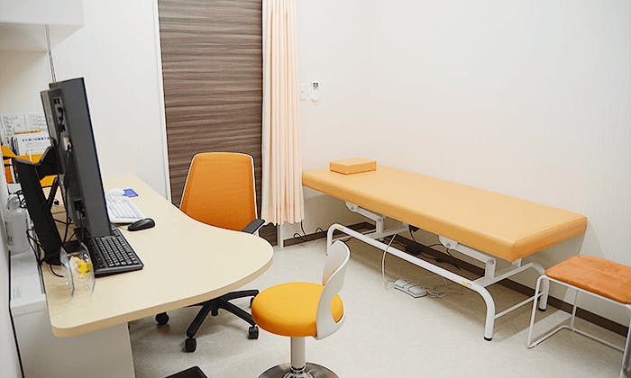 杉田ファミリークリニック診察室