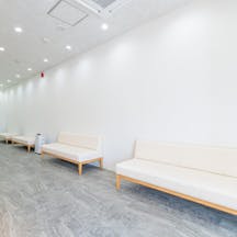 さきもと皮ふ科待合室