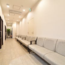 緑が丘ウイメンズクリニック待合室