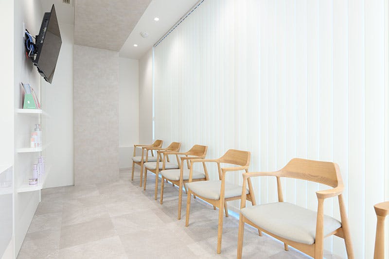 日本橋浜町駅前皮ふ科待合室