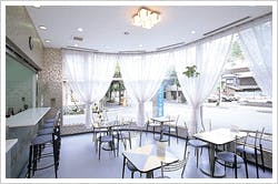 クワヤ病院待合室1